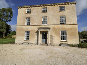 Rockstowes House